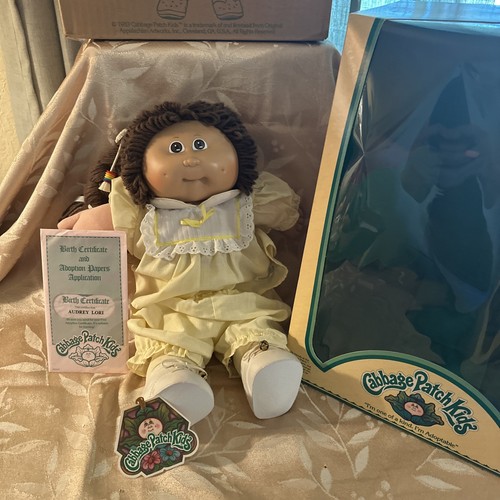 Cabbage patch kids with - patch, box