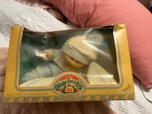 Cabbage patch babies box - in,