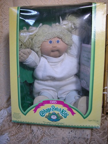 Cabbage patch kid doll - kid,